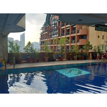 Capital O 914 Makati Palace Hotel Makati City Ngoại thất bức ảnh