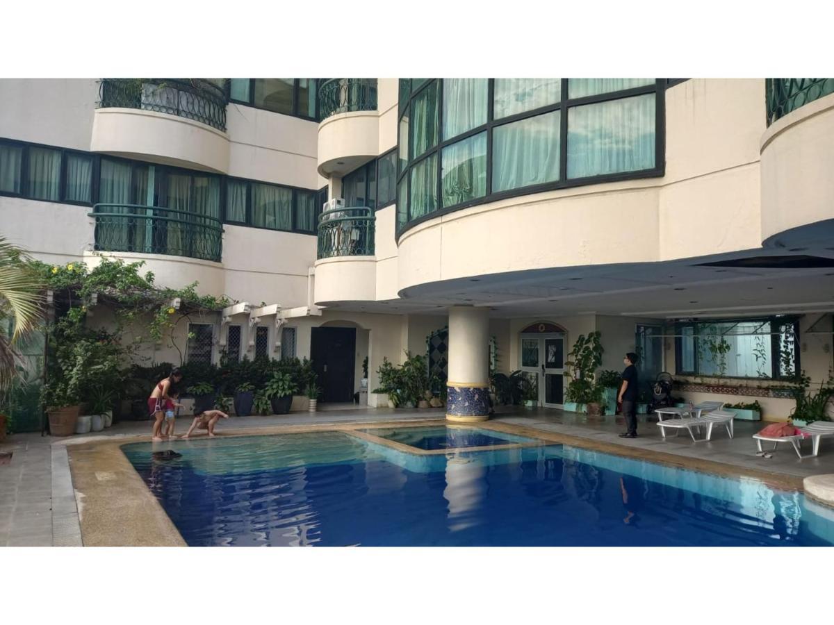 Capital O 914 Makati Palace Hotel Makati City Ngoại thất bức ảnh